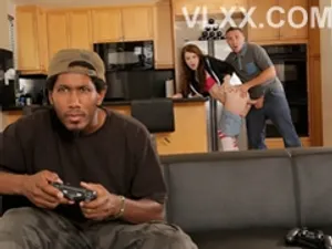 Hai bố con thay nhau đụ cô giáo chủ nhiệm