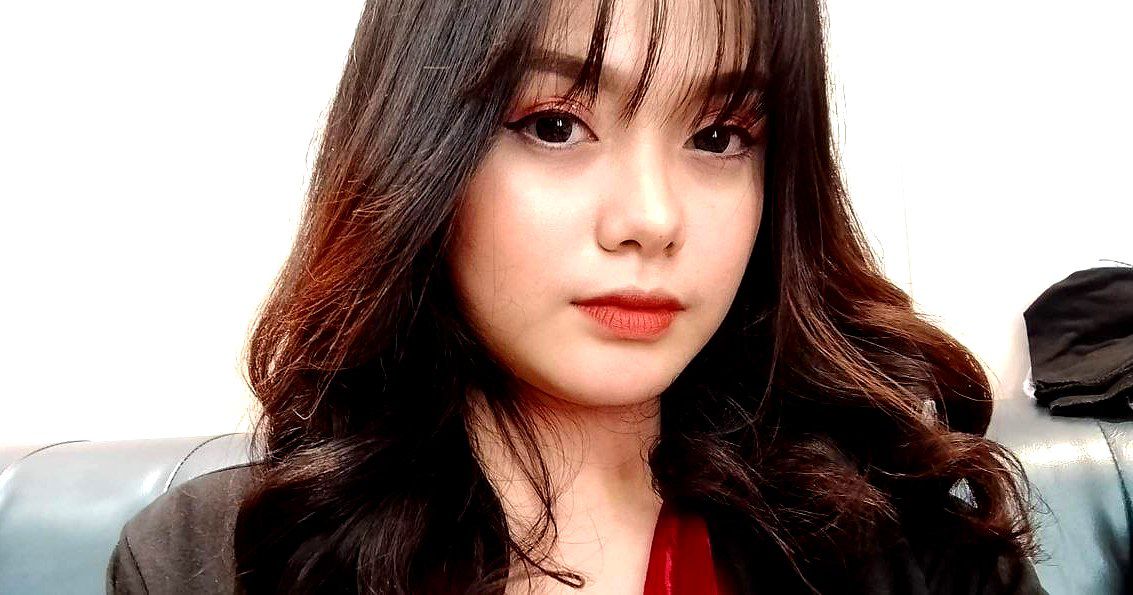 Nửa đêm nứng cặc bú lồn chị dâu xinh đẹp